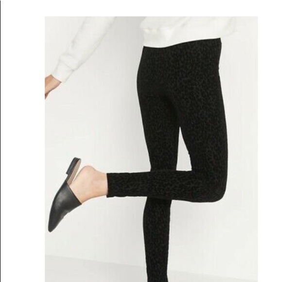 Old Navy Stevie High Rise Black Flocked Leopard leggings - Picture 4 of 17